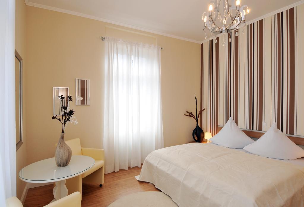 Hotel Ahrbella Bad Neuenahr-Ahrweiler Pokój zdjęcie